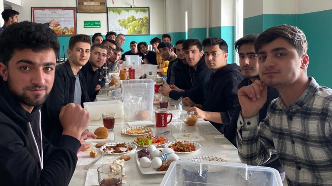 Yarıyıl Tatili Kampındaki Öğrencilerimizle Kahvaltı Etkinliği 